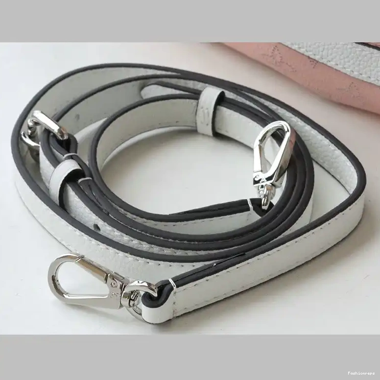 Fashionreps 2106DJ0050 LV Bags 0809